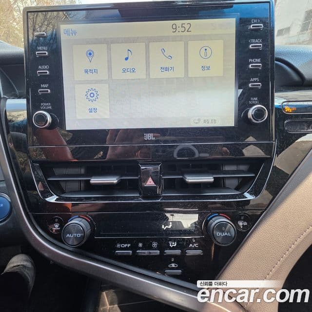 Toyota 캠리 (XV70) 2.5 XLE гибрид, 2022 3