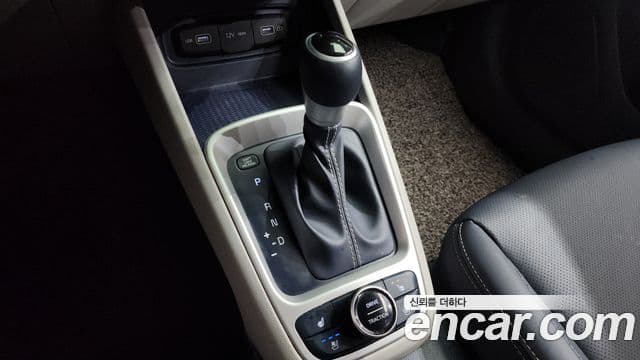 Hyundai Venue 1.6 Modern Plus, 2022 9