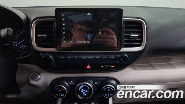 Hyundai Venue 1.6 Modern Plus, 2022 17