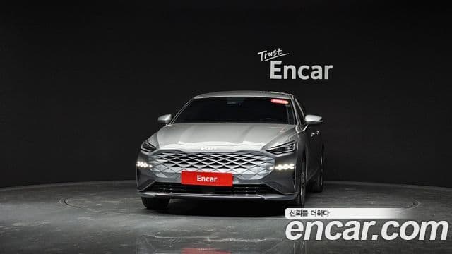 Kia K8 гибрид Signature, 2023 3