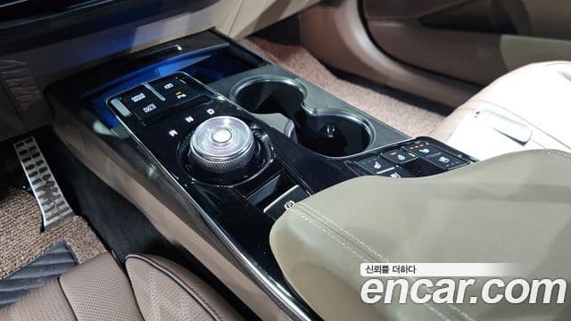 Kia K8 гибрид Signature, 2023 9