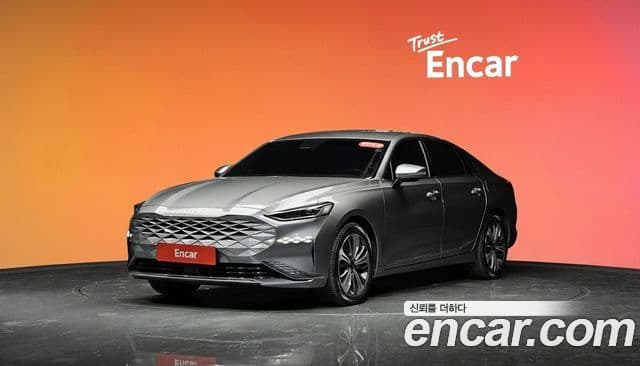 Kia K8 гибрид Signature, 2023 1