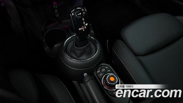 Mini Cooper 3세대, 2021 18