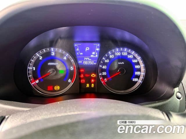 Hyundai Accent(новый кузов / новое поколение) Luxury, 2012 7