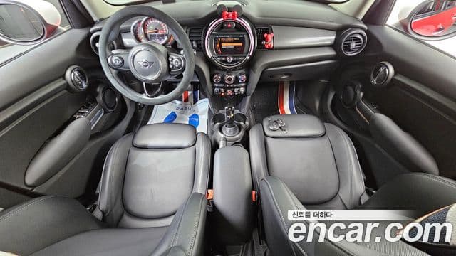 Mini Cooper 3세대, 2020 7