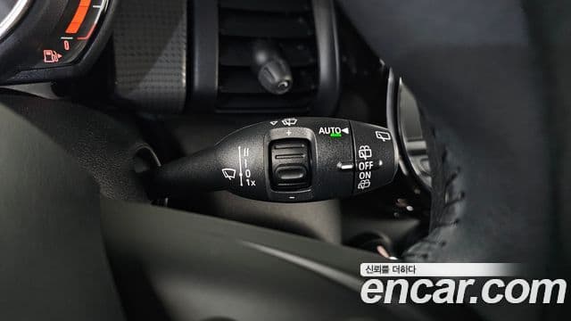 Mini Cooper 3세대, 2020 16