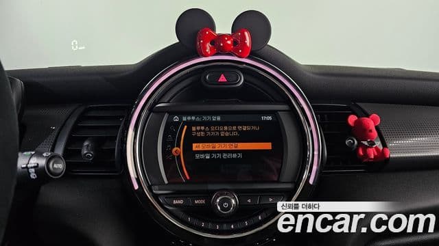 Mini Cooper 3세대, 2020 17