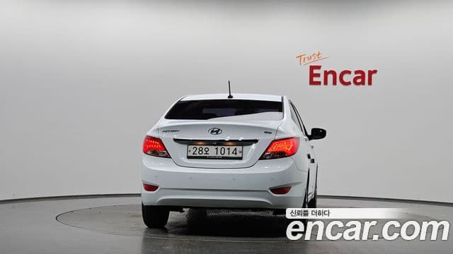 Hyundai Accent(новый кузов / новое поколение) Premium, 2016 4