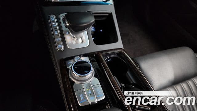 Genesis G90 Premium Luxury, 2019 9