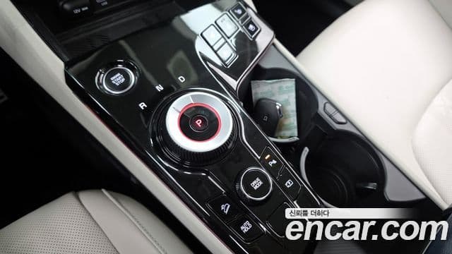 Kia Sportage 5세대 гибрид Signature Gravity 2WD, 2023 9