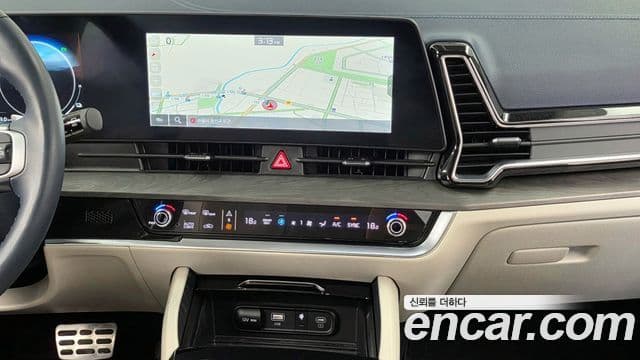 Kia Sportage 5세대 гибрид Signature Gravity 2WD, 2023 14