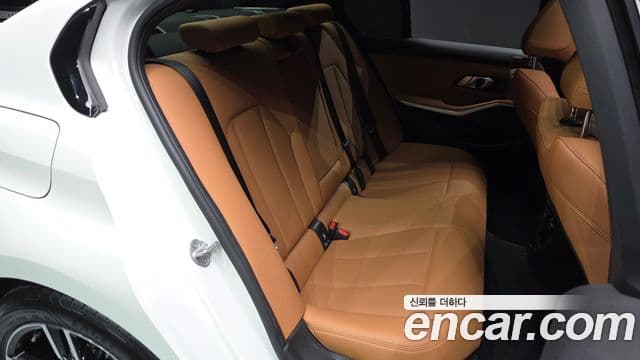 BMW 3시리즈 (G20) 320i M Sport, 2025 11