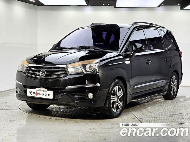 KG모빌리티(SsangYong) Korando 투리스모 4WD GT 9인승, 2015 1
