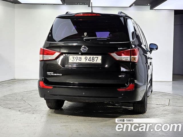 KG모빌리티(SsangYong) Korando 투리스모 4WD GT 9인승, 2015 3