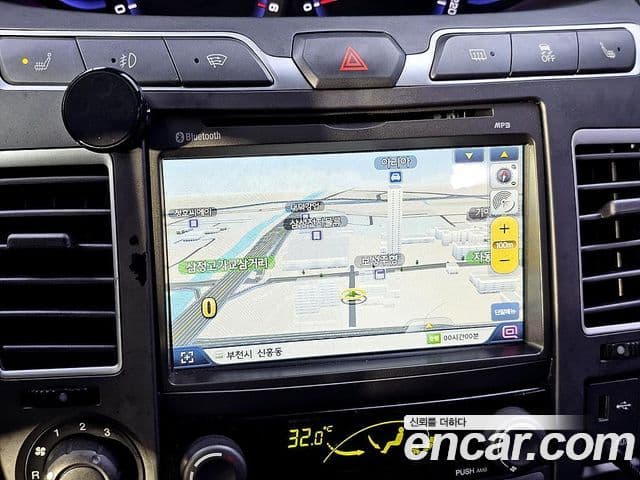 KG모빌리티(SsangYong) Korando 투리스모 4WD GT 9인승, 2015 14