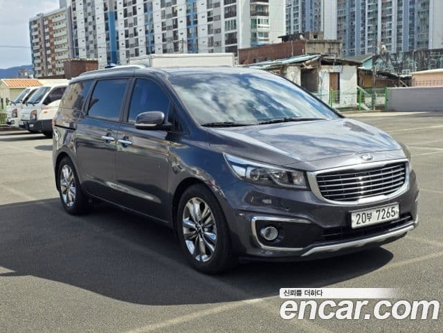 Kia All New Carnival Prestige, 2015 3