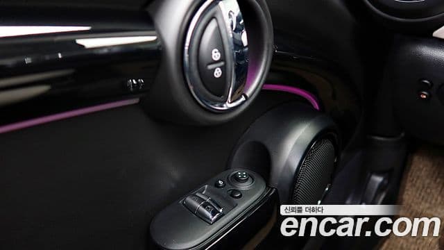 Mini Cooper S 3세대, 2023 11