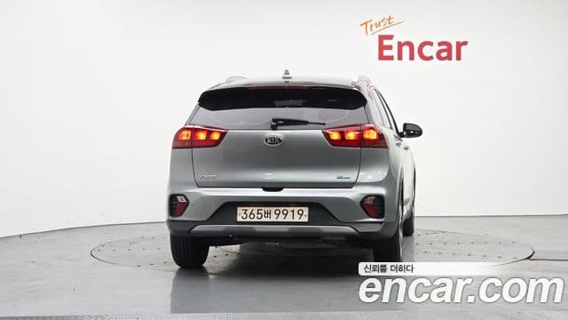 Kia The / новый New Niro Luxury, 2021 4