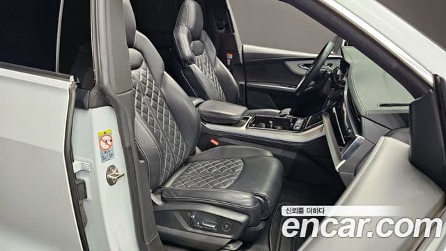 Audi Q8 (4M) Premium, 2022 12