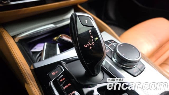 BMW 5시리즈 (G30) 520d M Sport, 2017 9