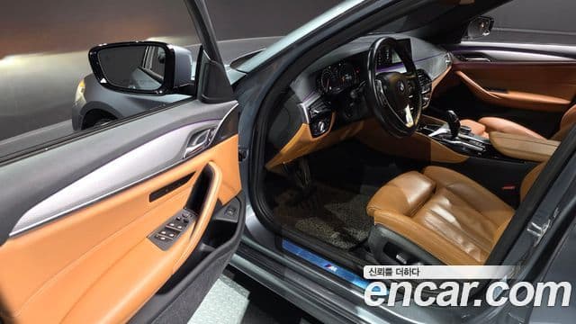 BMW 5시리즈 (G30) 520d M Sport, 2017 11