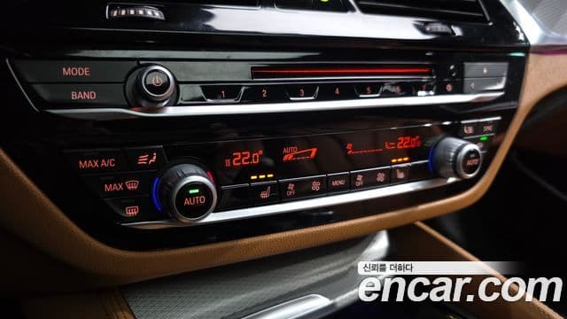 BMW 5시리즈 (G30) 520d M Sport, 2017 16