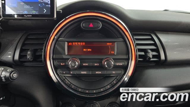 Mini Cooper 3세대, 2014 16