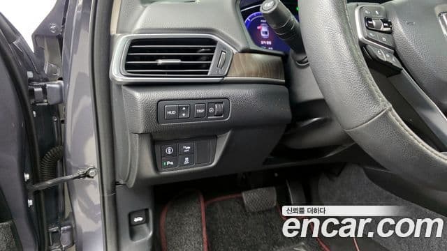 Honda Accord 10세대 2.0 гибрид Туринг (Touring), 2019 14