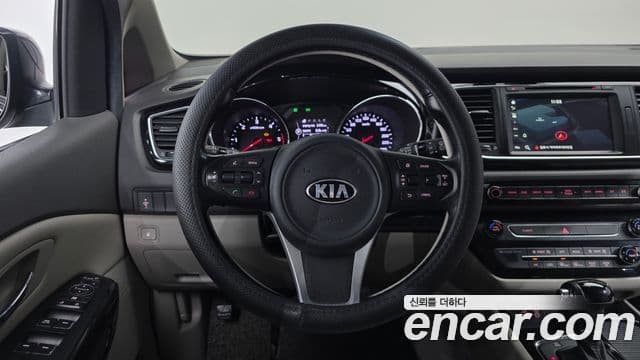 Kia All New Carnival Prestige, 2016 13