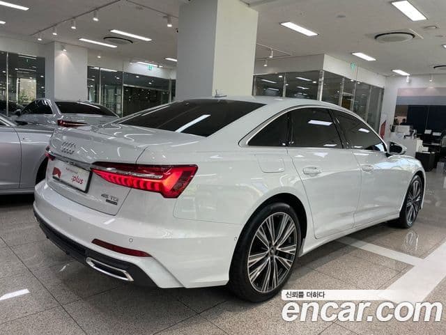 Audi A6 (C8) Premium, 2022 2