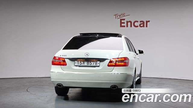 Mercedes-Benz E-класс W212 Avantgarde, 2011 4