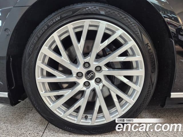 Audi A8 (D5) 55 TFSI Quattro LWB, 2021 все фото