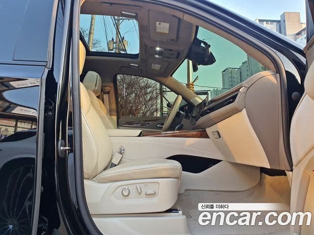 Cadillac Escalade 5세대 Sport Platinum, 2022 6