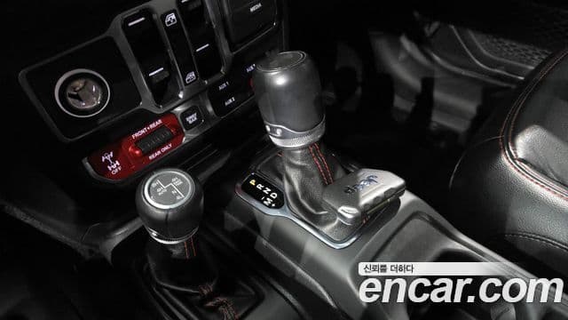 Jeep Wrangler (JL) 2.0 Rubicon Power top 4도어, 2020 9