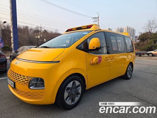 Hyundai Staria 15인승, 2023 1