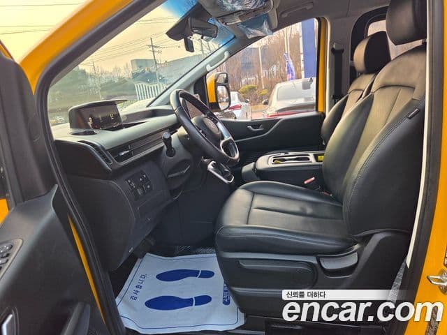 Hyundai Staria 15인승, 2023 13