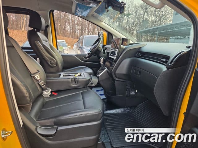 Hyundai Staria 15인승, 2023 15