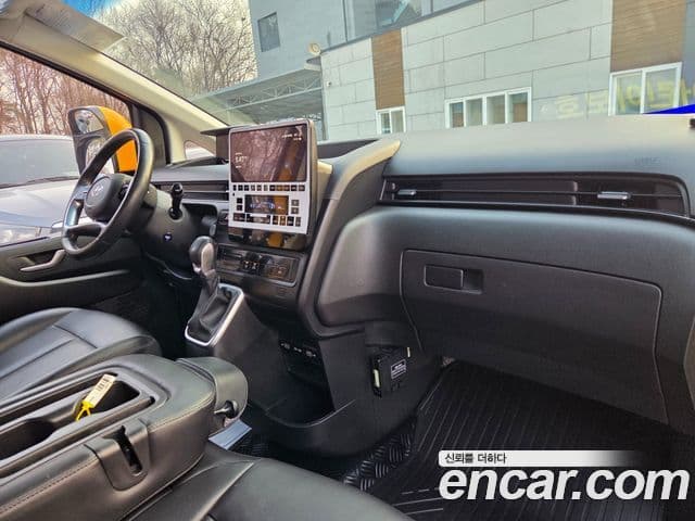 Hyundai Staria 15인승, 2023 19