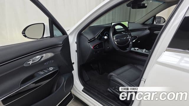 Genesis GV70, 2023 10