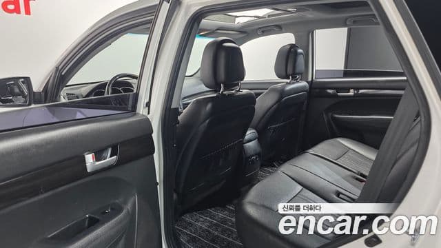 Kia Sorento R топовая версия, 2012 17