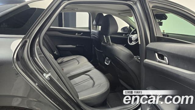 Kia K5 гибрид 3세대 Prestige, 2020 12