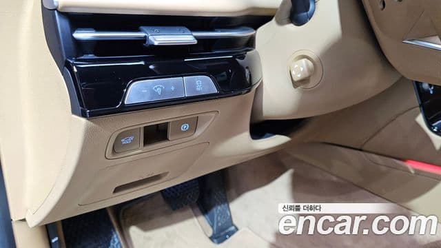 Genesis G80 (RG3) бензин 2.5 турбо AWD, 2025 13