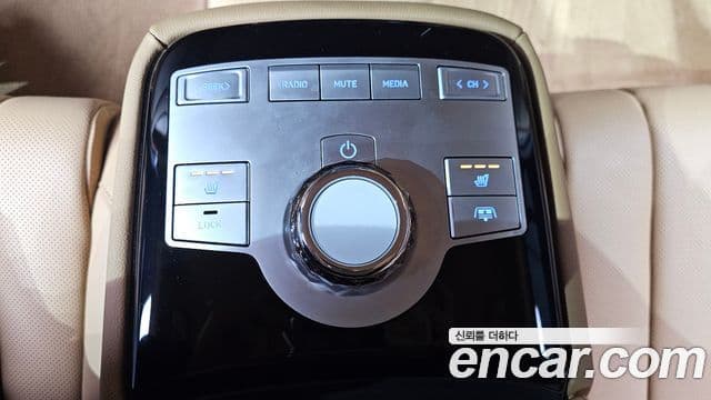 Genesis G80 (RG3) бензин 2.5 турбо AWD, 2025 19