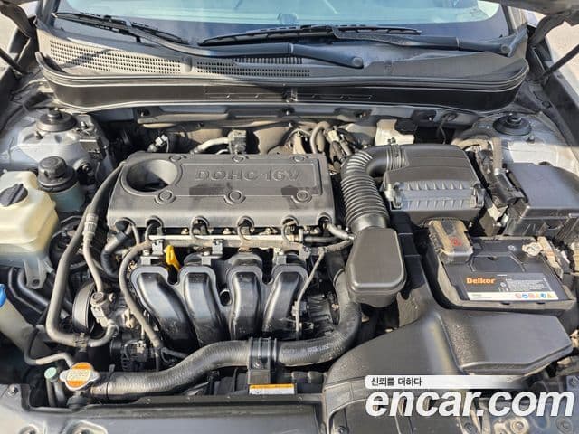 Hyundai YF Sonata люксовая версия, 2010 6