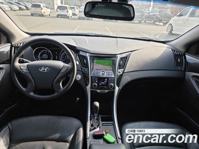 Hyundai YF Sonata люксовая версия, 2010 7