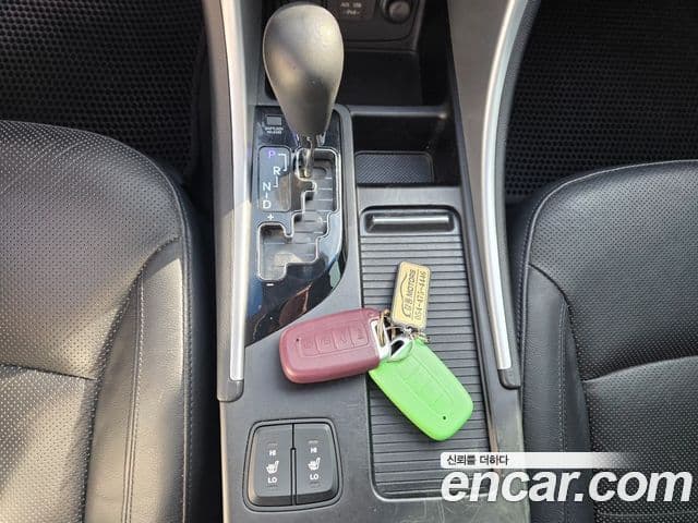 Hyundai YF Sonata люксовая версия, 2010 9