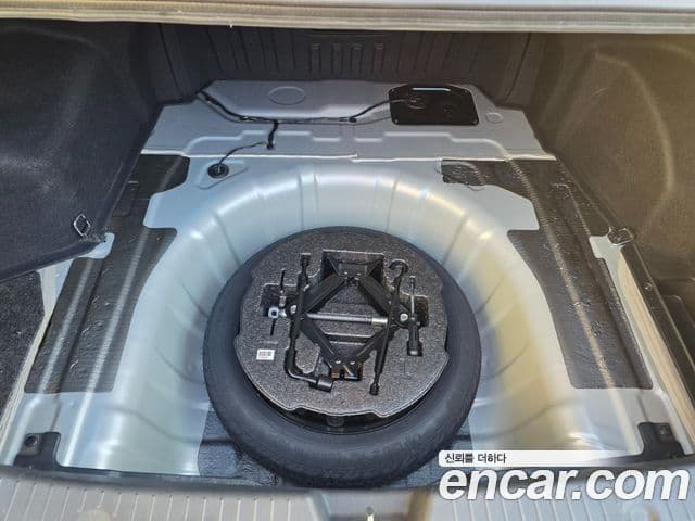 Hyundai YF Sonata люксовая версия, 2010 18