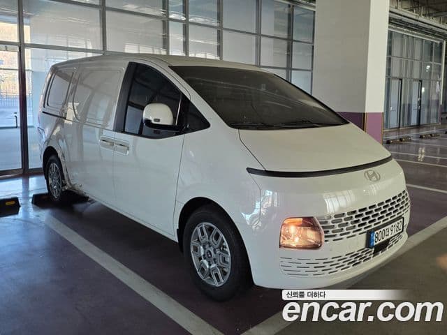 Hyundai Staria Modern, 2025 2