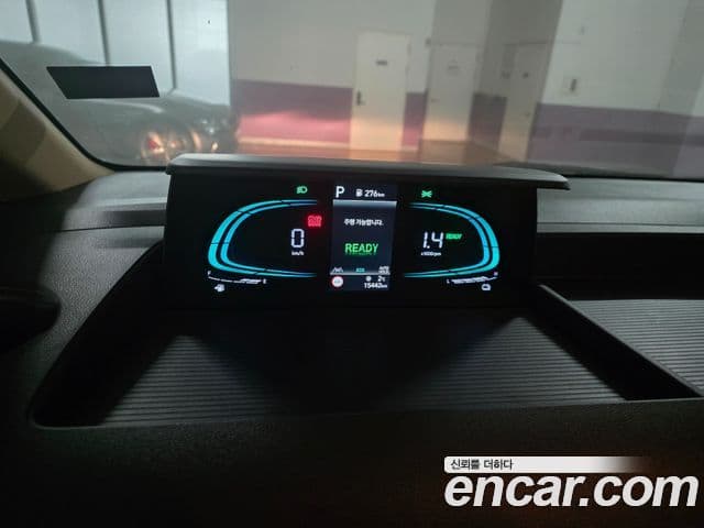 Hyundai Staria Modern, 2025 7