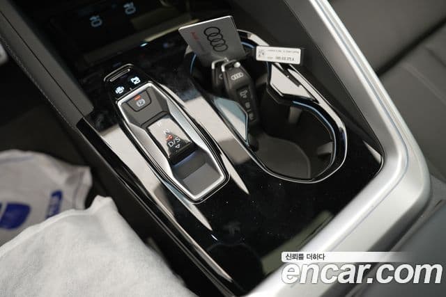 Audi Q5 (80A) 40 TDI Quattro S Line чёрный Edition, 2025 9